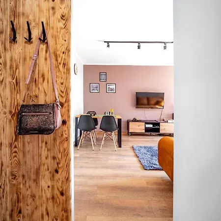 Lägenhet Wyjatkowy Przy Lesie By Renters *