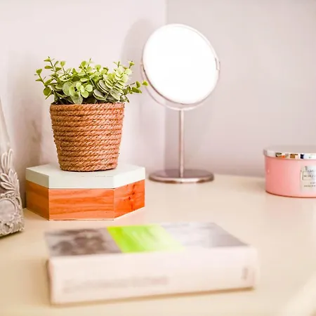 Wyjatkowy Przy Lesie By Renters Lägenhet *